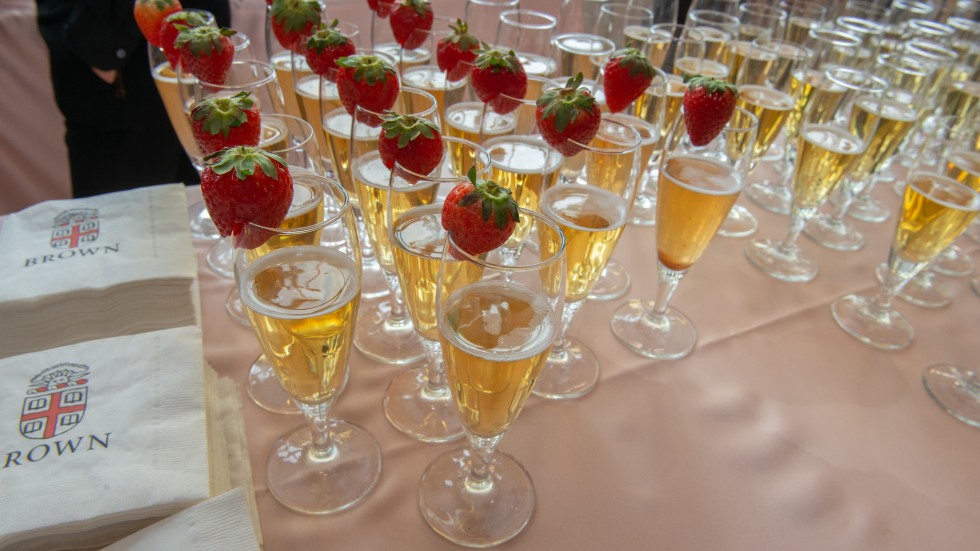 Champagne glasses with strawberries